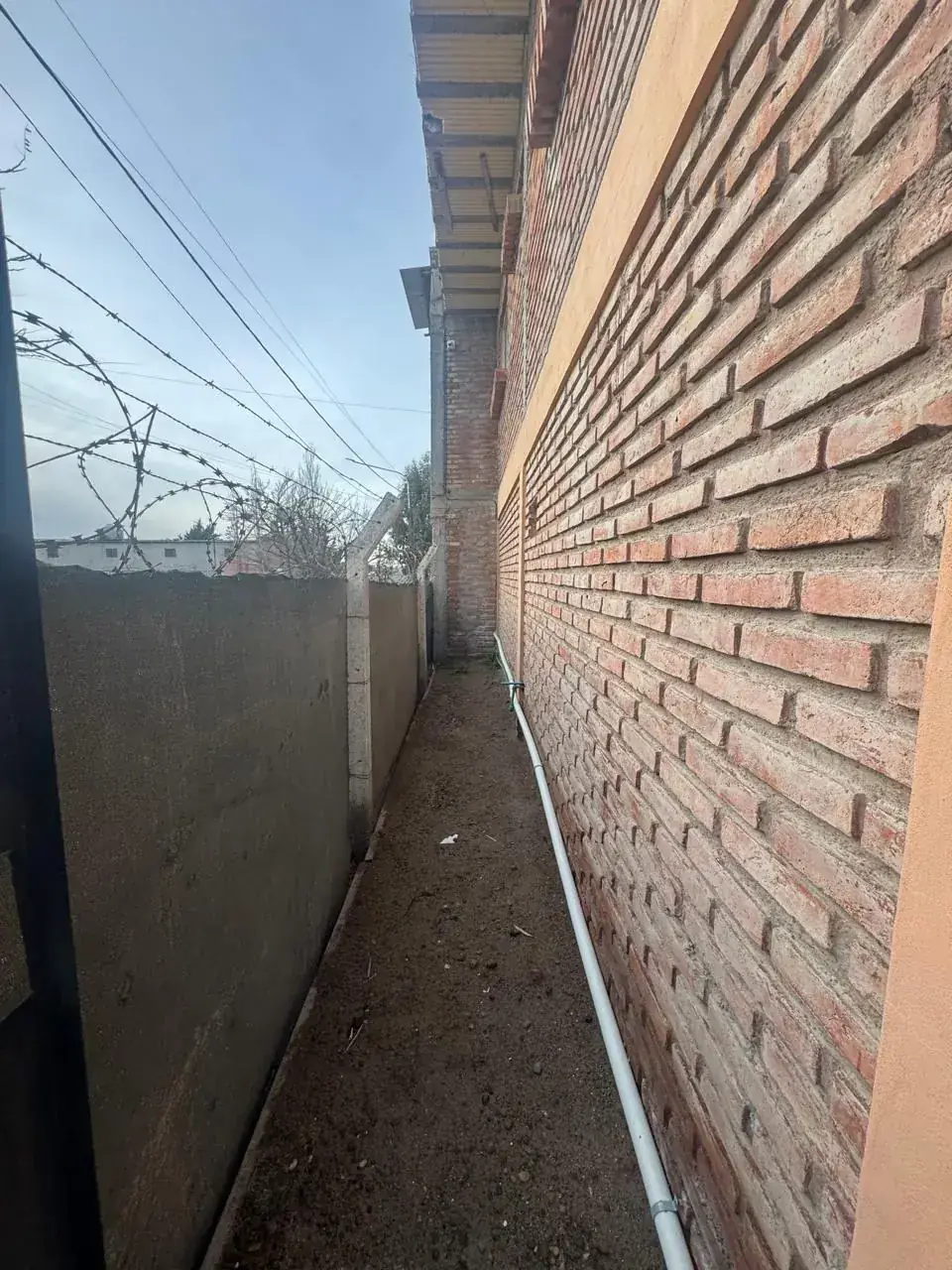 Galpón en alquiler en el Parque Industrial Liviano — foto 2