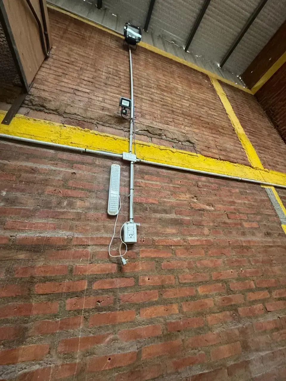 Galpón en alquiler en el Parque Industrial Liviano — foto 3
